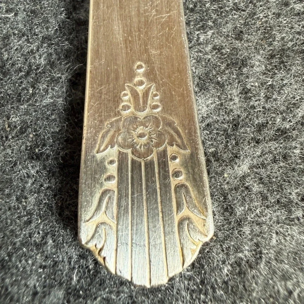 Wm A Rogers Oneida Coronation 1937 Silverplate Cream Soup Spoon Art Deco Vintage